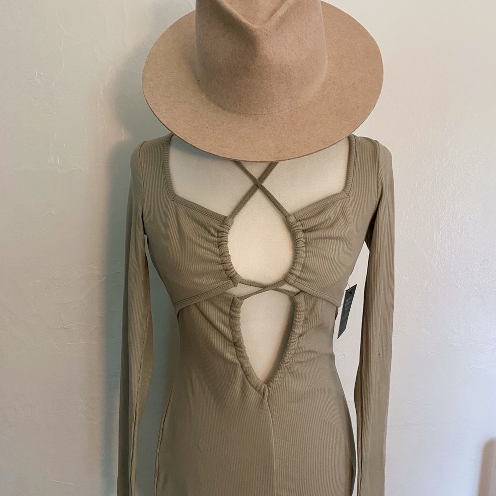 JLUXLABEL Cutout Bodycon maxi Dress – Size M